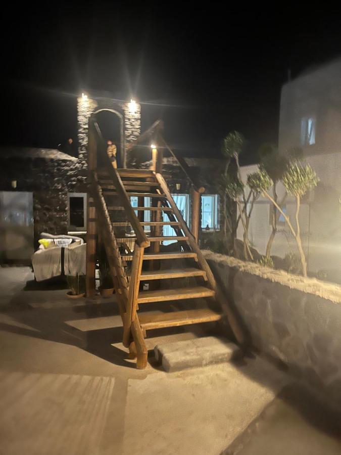 Sakas Residences Karterados  Luaran gambar