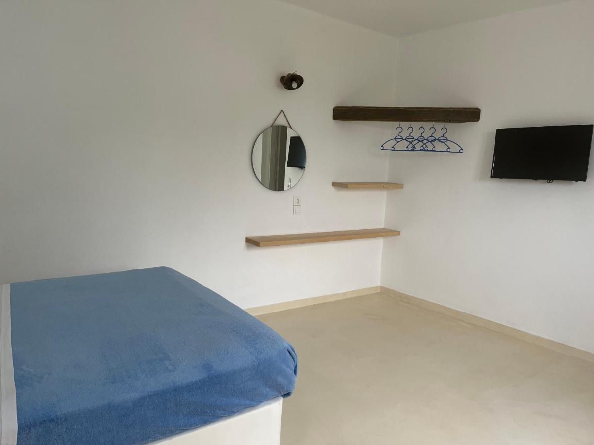 Sakas Residences Karterados  Luaran gambar