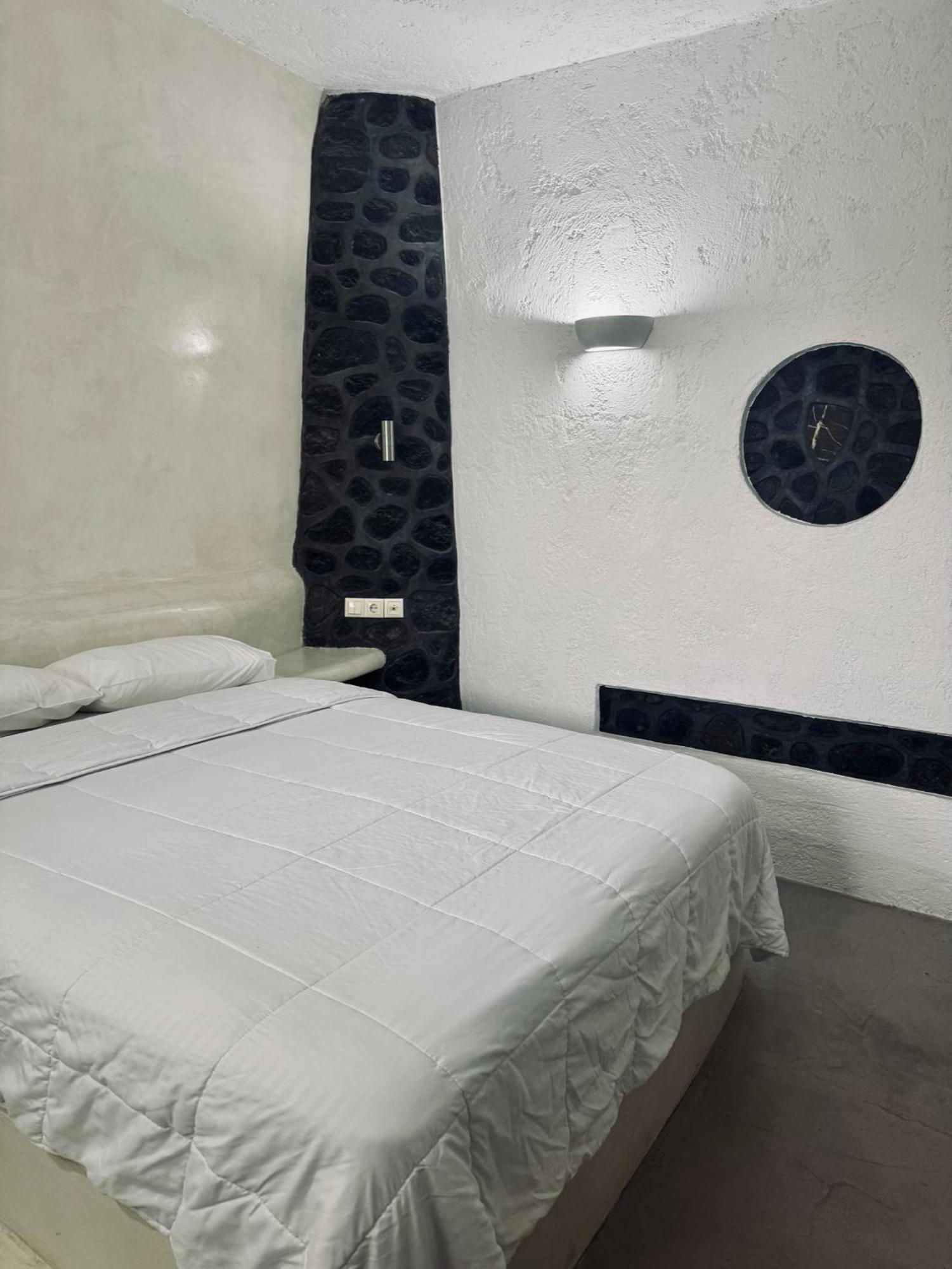 Sakas Residences Karterados  Luaran gambar
